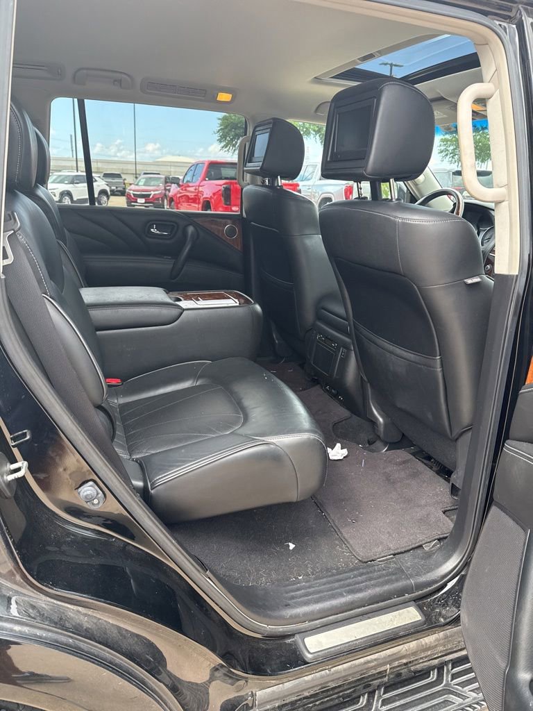 Used 2016 INFINITI QX80 4WD w/ Deluxe Technology Package image 5