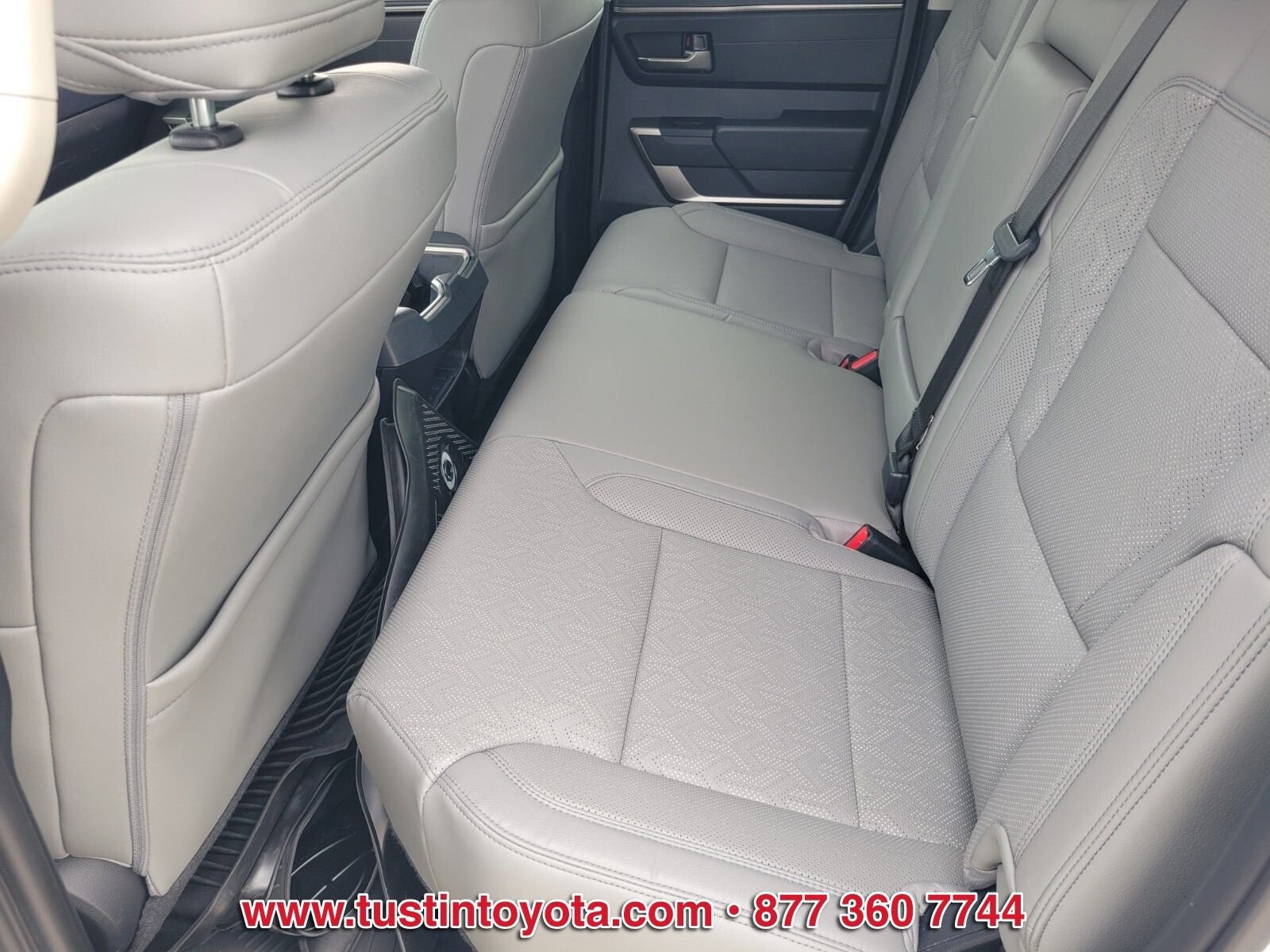 Used 2024 Toyota Tundra SR5 w/ SR5 Premium Package AWD/4WD image 11