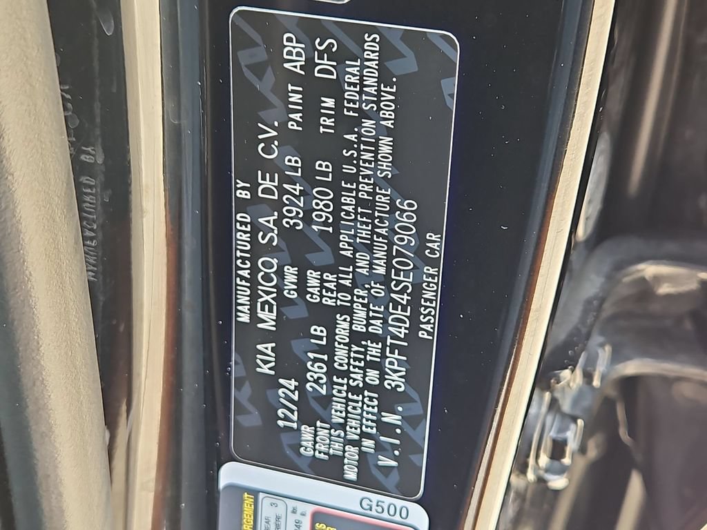 Used 2025 Kia K4 FWD image 36