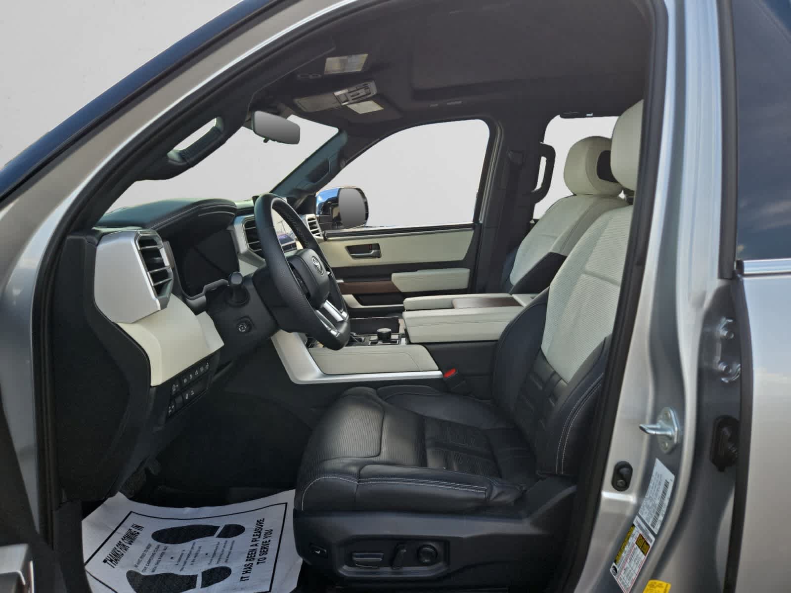 Used 2022 Toyota Tundra Capstone AWD/4WD image 9