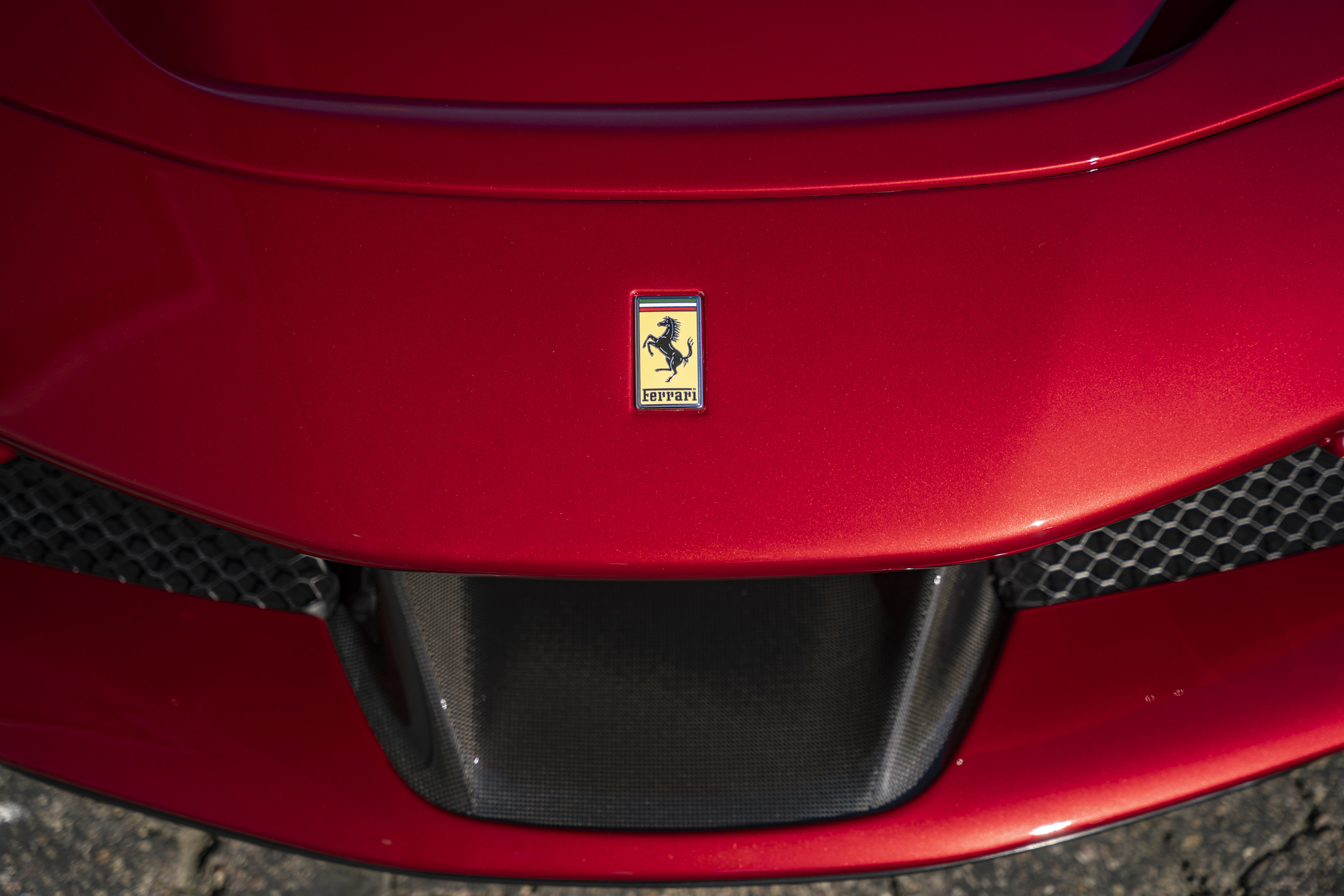 Used 2022 Ferrari SF90 Spider image 27