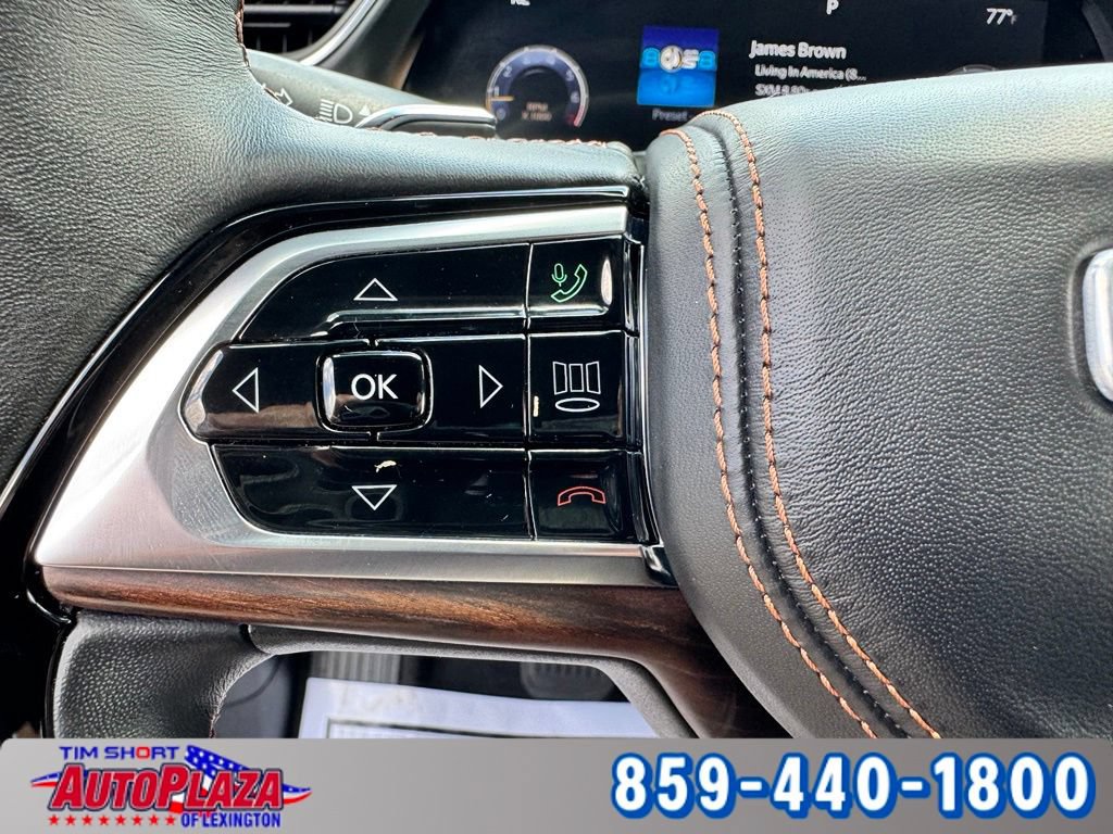 Used 2021 Jeep Grand Cherokee L Summit w/ Luxury Tech Group V AWD/4WD image 23