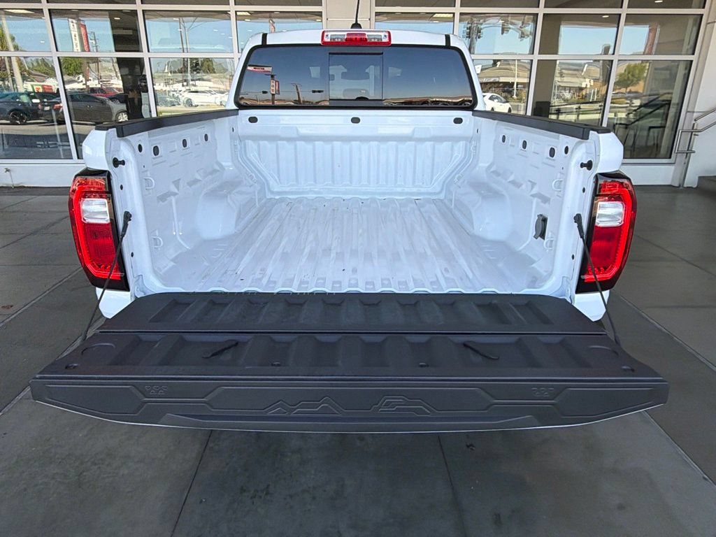 Used 2024 GMC Canyon Elevation w/ Convenience Package RWD image 15