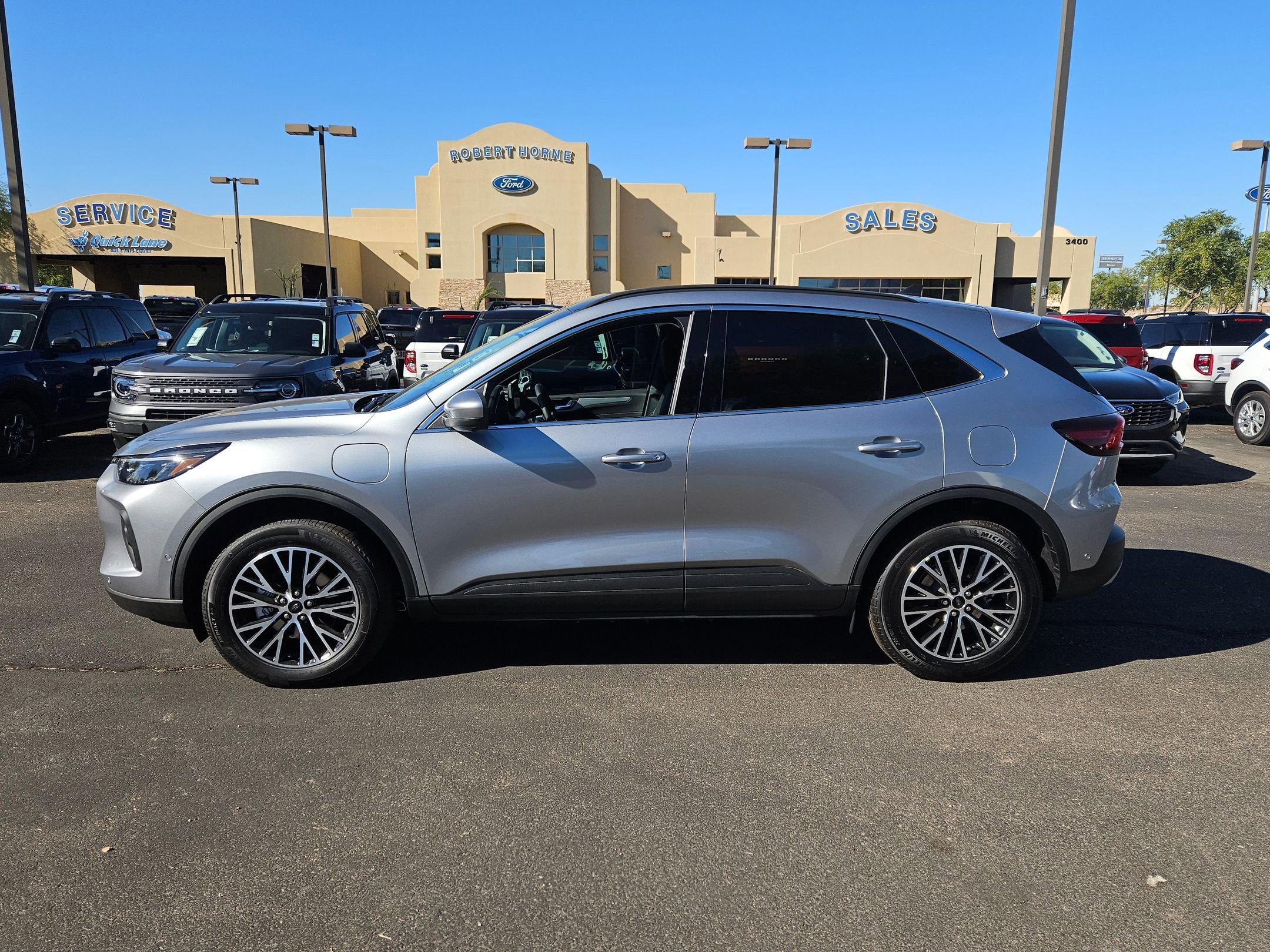 New 2024 Ford Escape SE w/ PHEV Premium Package image 6