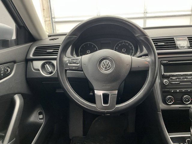 Used 2014 Volkswagen Passat Wolfsburg Edition image 7