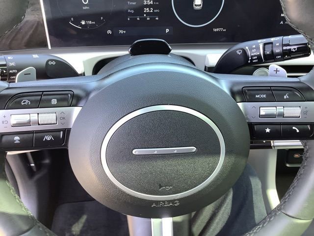 Used 2025 Hyundai Tucson Limited image 30