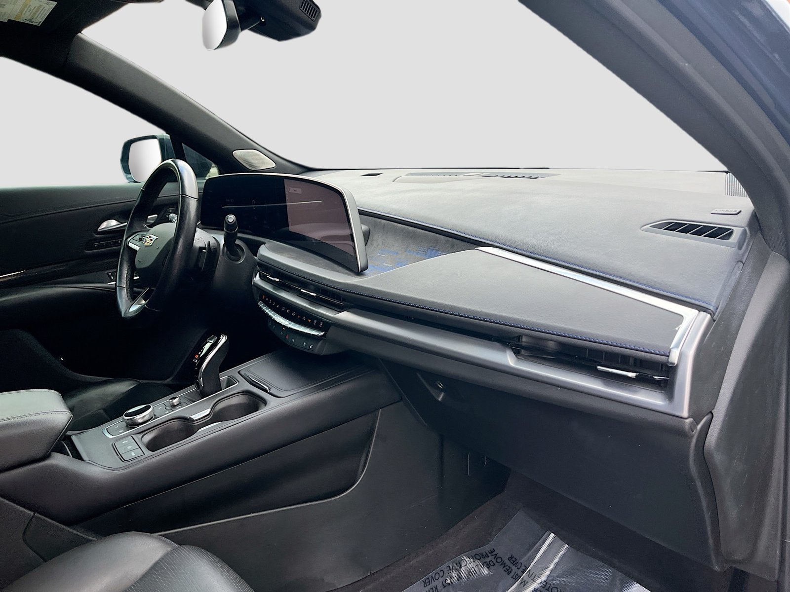 Used 2024 Cadillac XT4 Sport FWD image 31