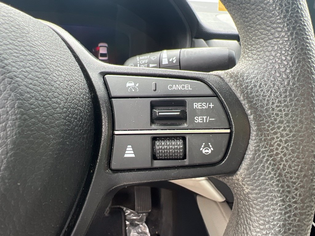 Used 2023 Honda Accord EX image 18