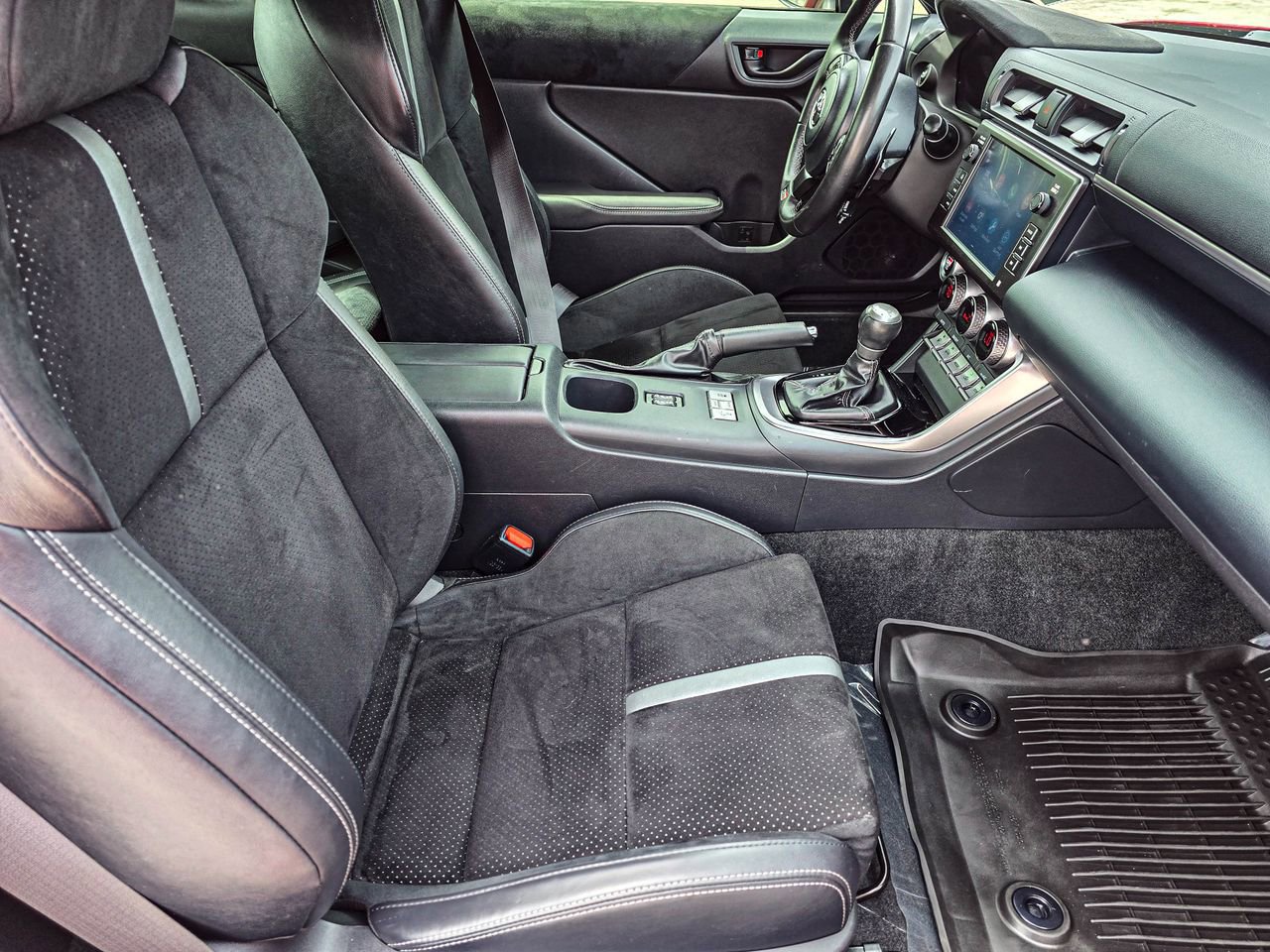 Used 2024 Toyota GR86 Premium RWD image 35