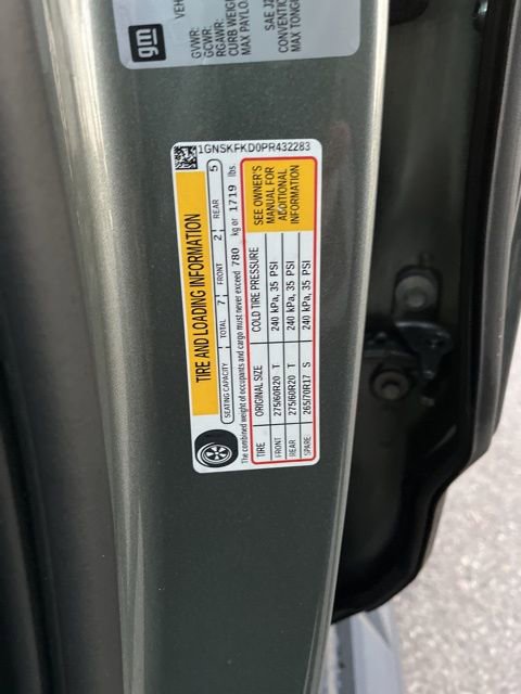 Used 2023 Chevrolet Suburban Premier image 21