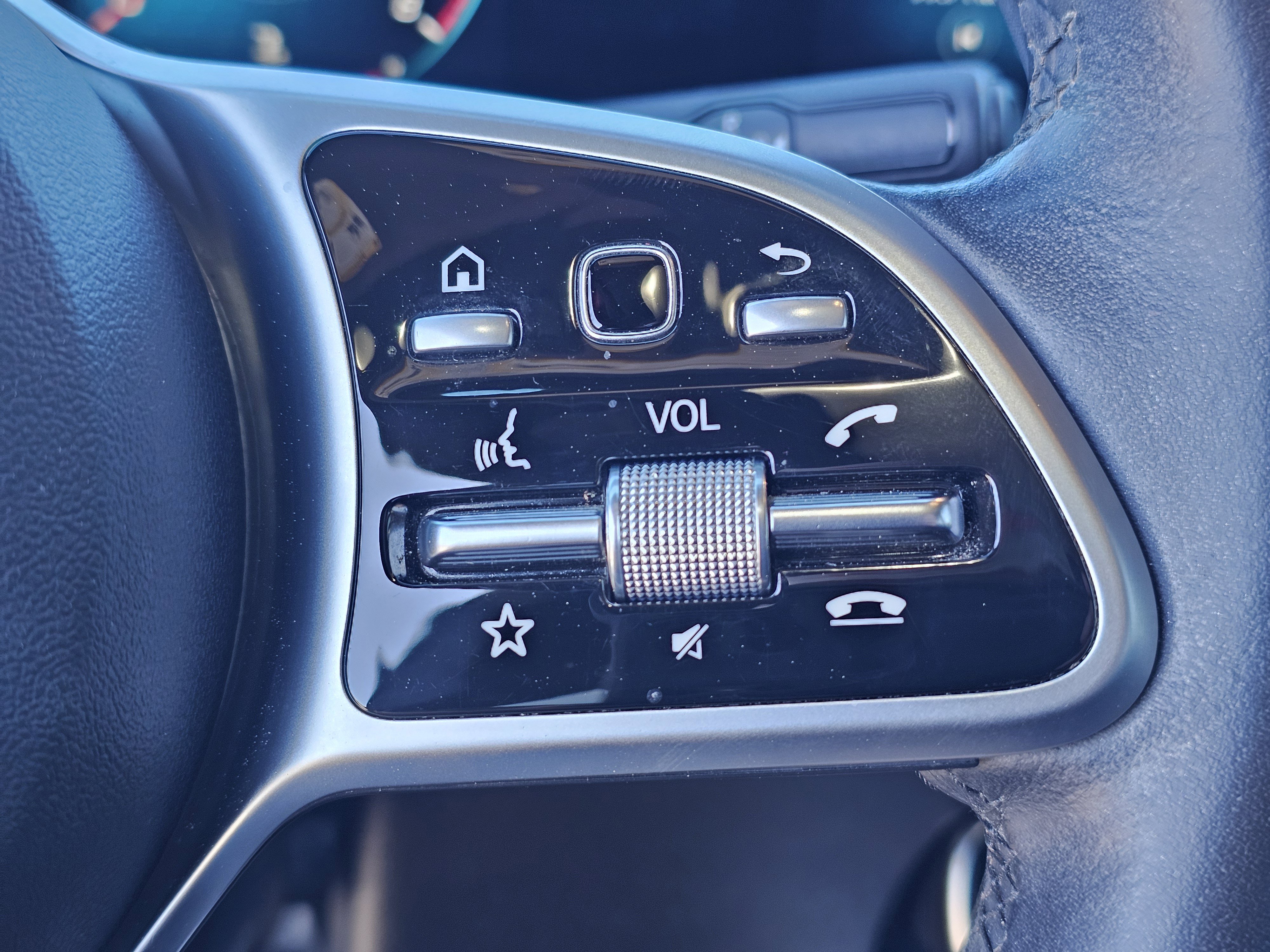 Used 2022 Mercedes-Benz GLB 250 GLB 250 SUV image 22