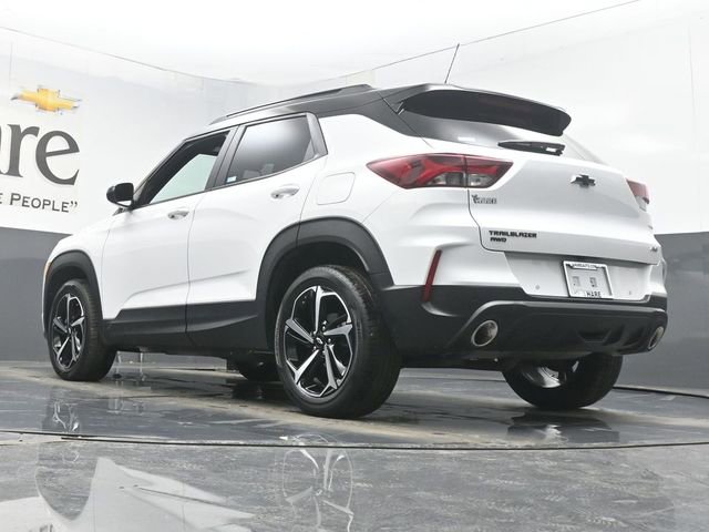 Used 2023 Chevrolet TrailBlazer RS w/ Sun and Liftgate Package image 5