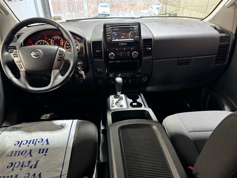 Used 2015 Nissan Titan SV w/ SV Value Truck Package image 15