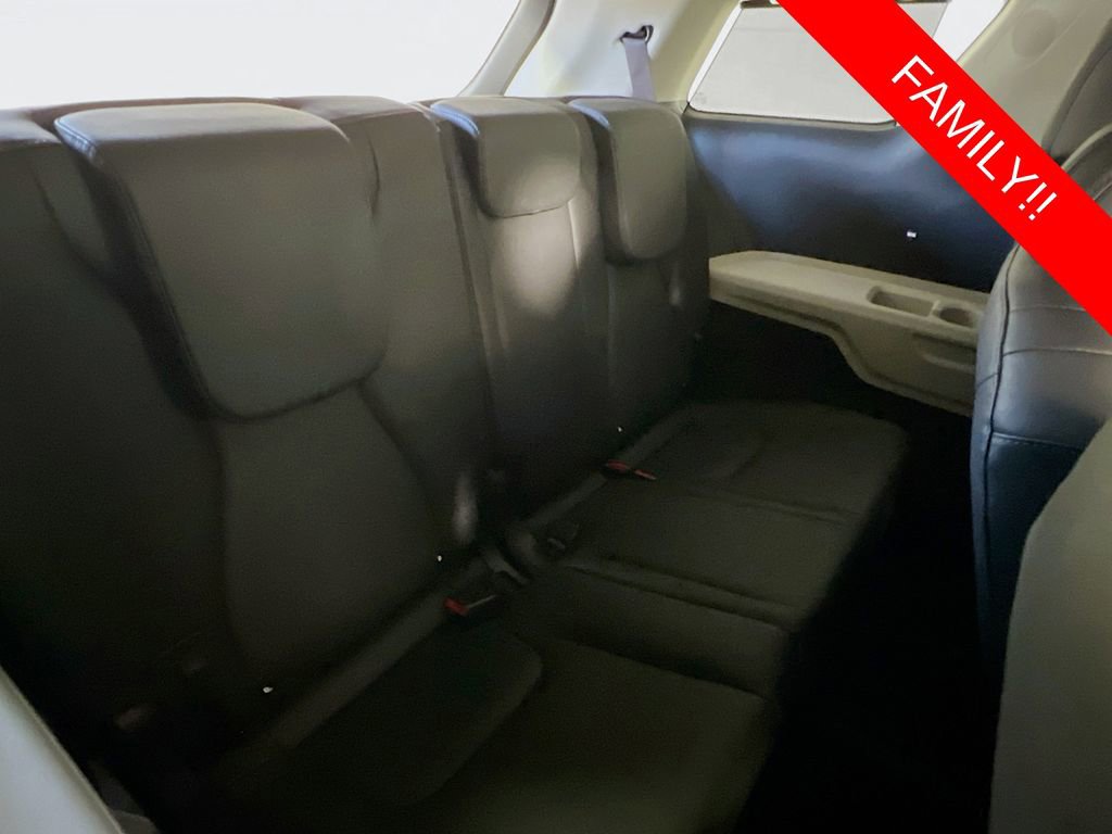 Certified 2024 Kia Carnival EX image 28