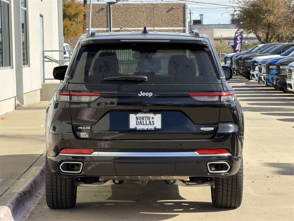 New 2025 Jeep Grand Cherokee Summit image 5