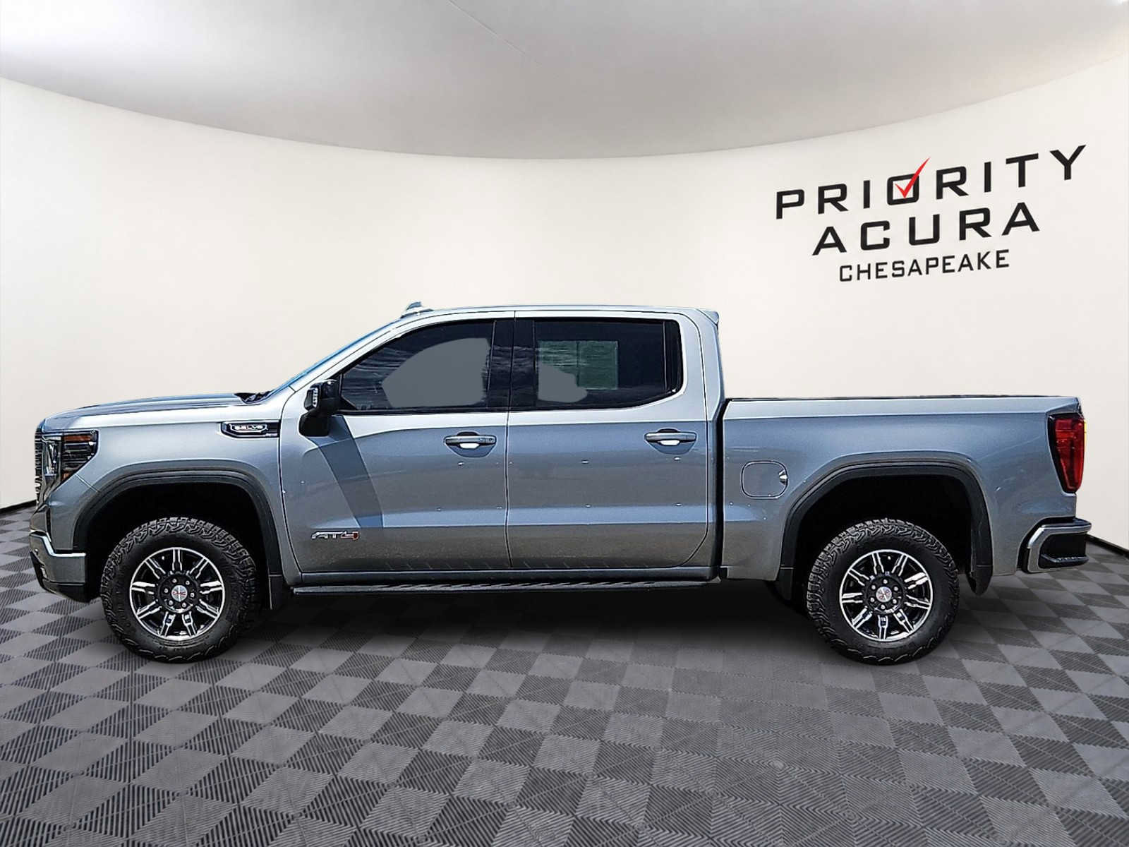 Used 2024 GMC Sierra 1500 AT4 w/ Technology Package AWD/4WD image 7