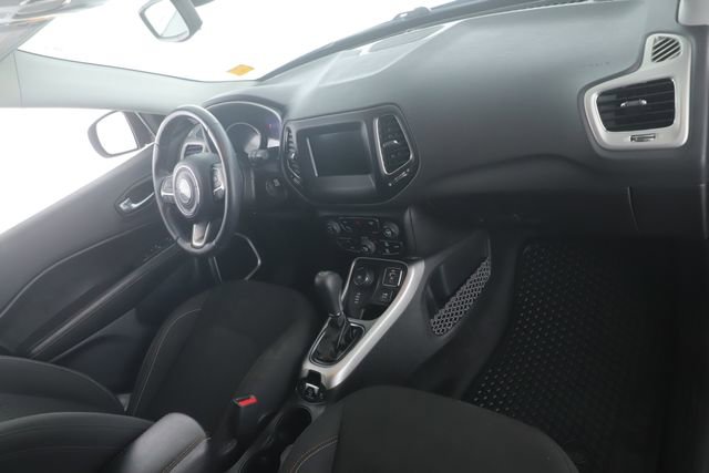 Used 2019 Jeep Compass Sport w/ Cold Weather Group AWD/4WD image 27
