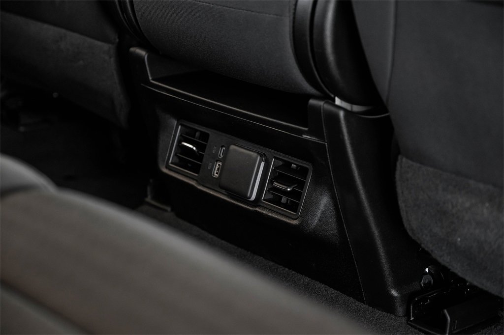 Used 2023 GMC Sierra 1500 Elevation image 38