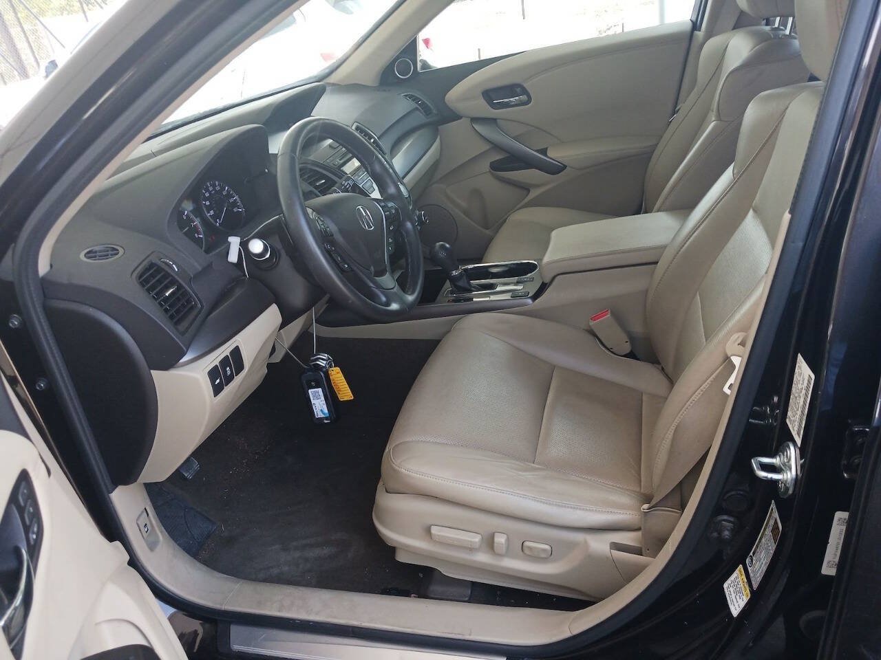 Used 2014 Acura RDX w/ Technology Package AWD/4WD image 2