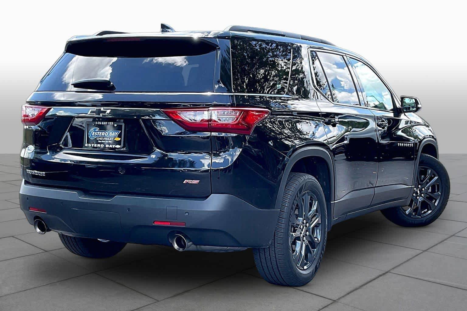Used 2020 Chevrolet Traverse RS FWD image 13
