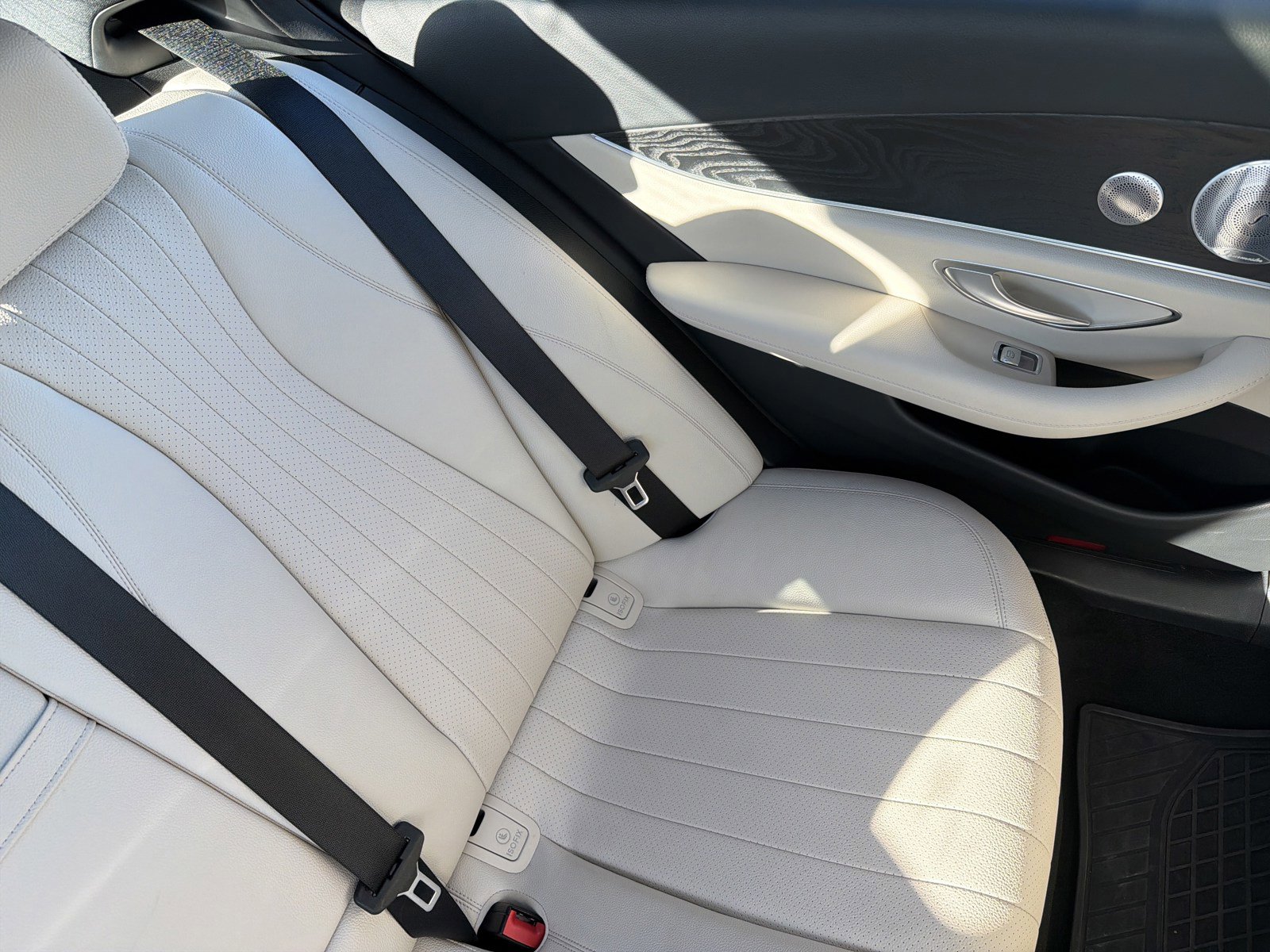 Used 2019 Mercedes-Benz E 300 4MATIC image 13