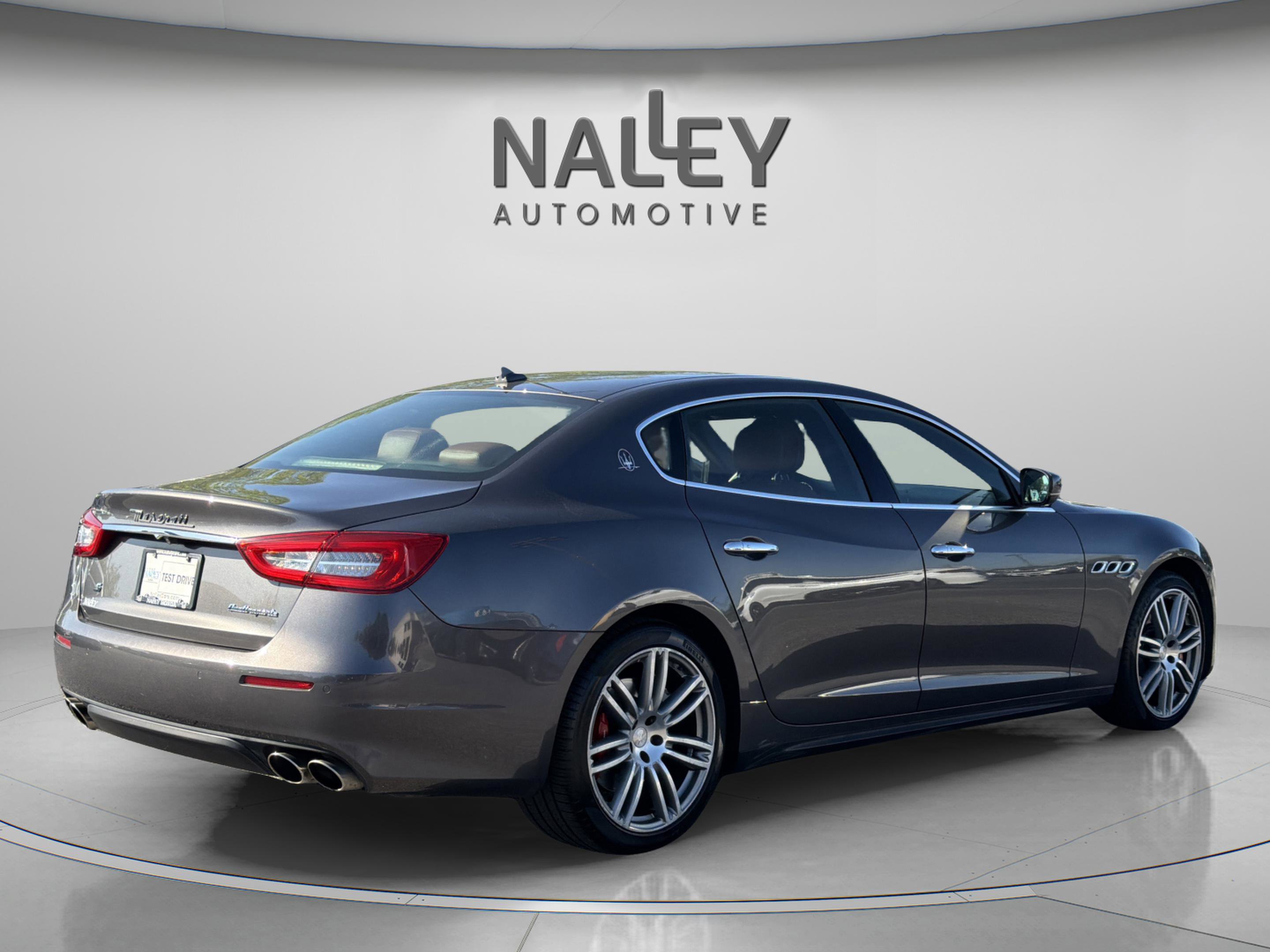 Used 2018 Maserati Quattroporte S image 5