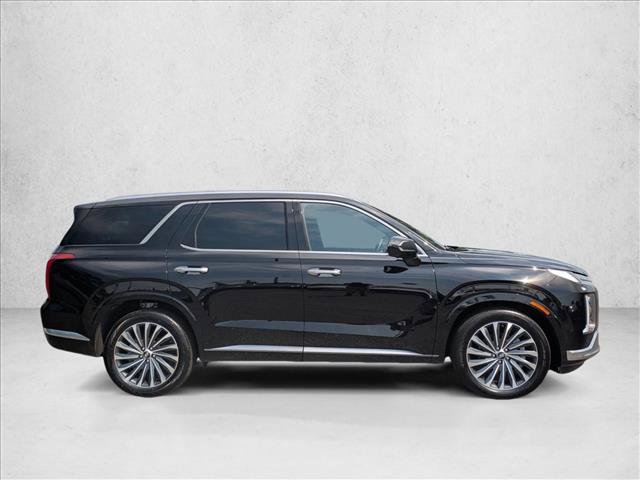Used 2025 Hyundai Palisade Calligraphy FWD image 4