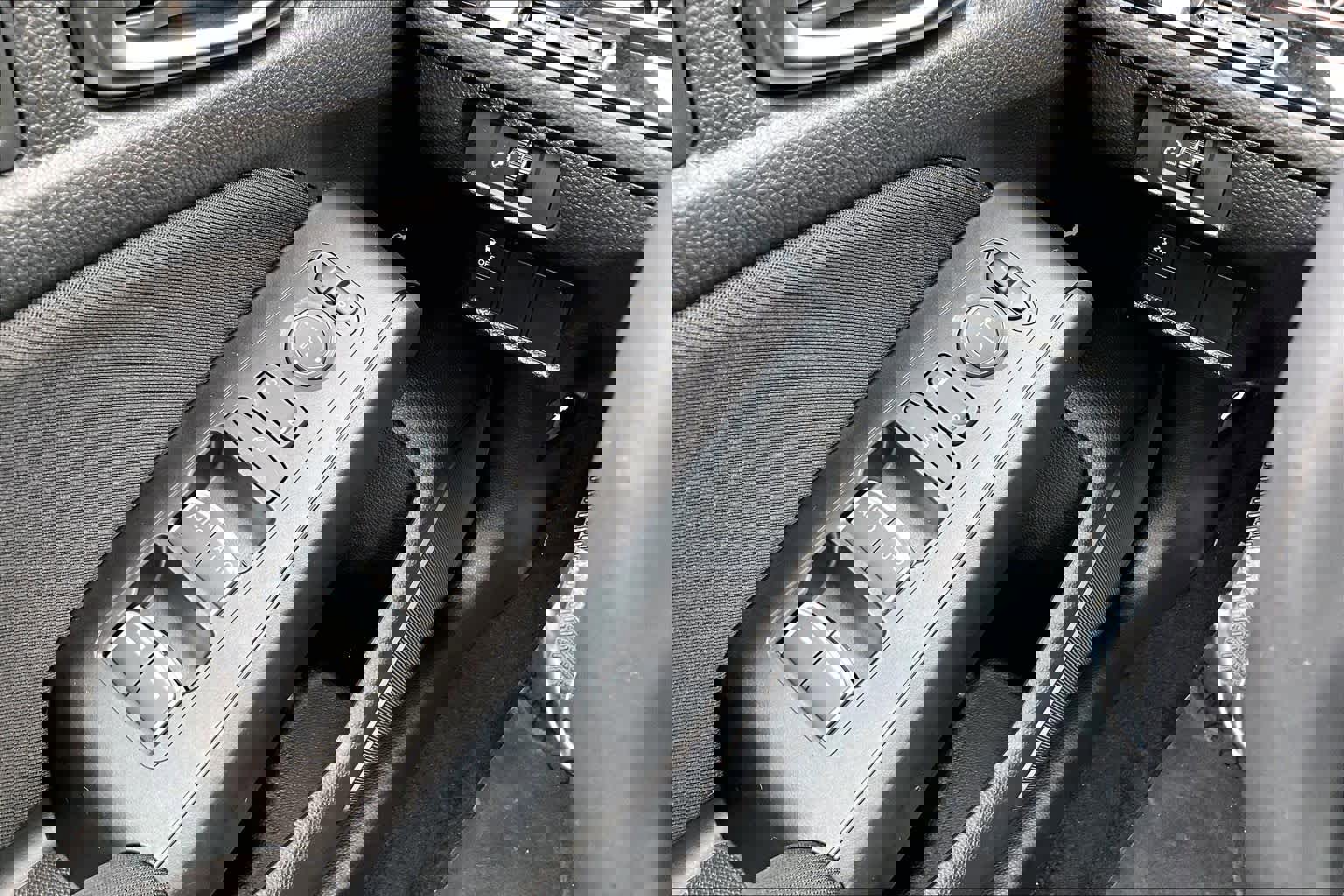 Used 2025 Honda Civic Sport image 31