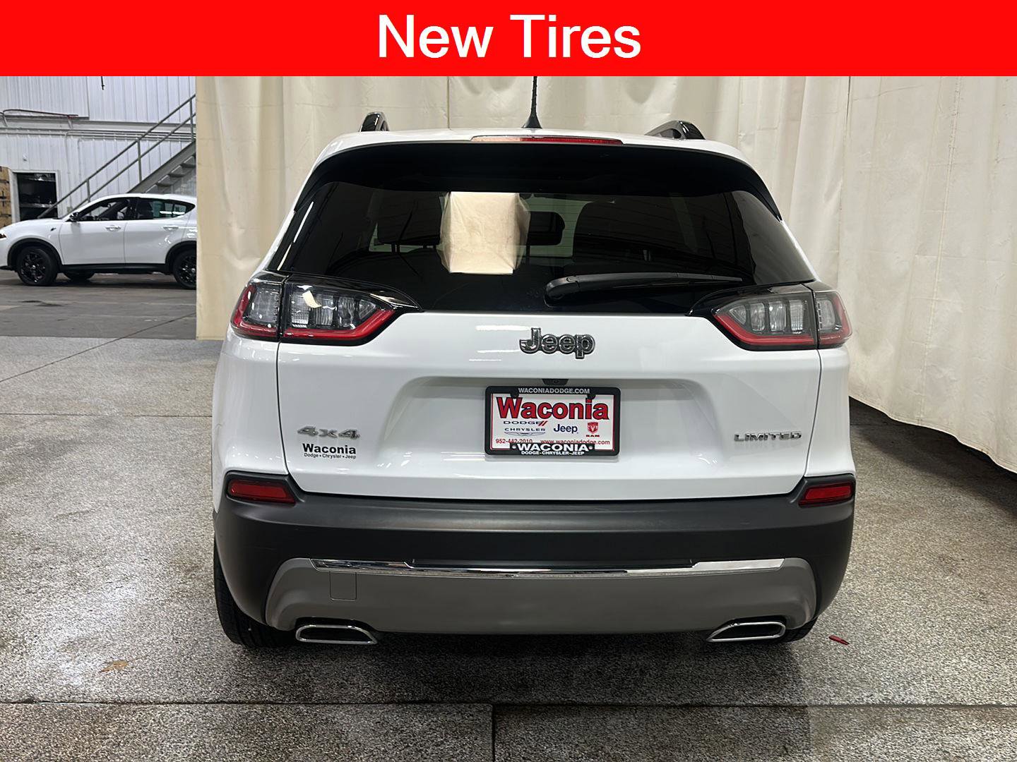 Certified 2022 Jeep Cherokee Limited AWD/4WD image 4
