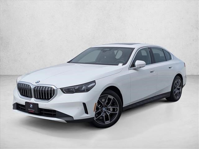 Used 2026 BMW 530i xDrive w/ Premium Package image 1