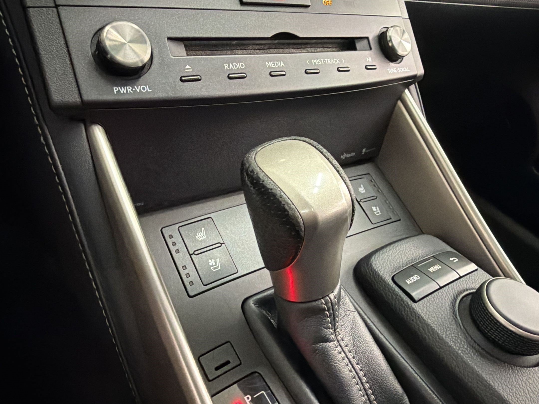 Used 2016 Lexus IS 200t w/ F Sport Package RWD image 19