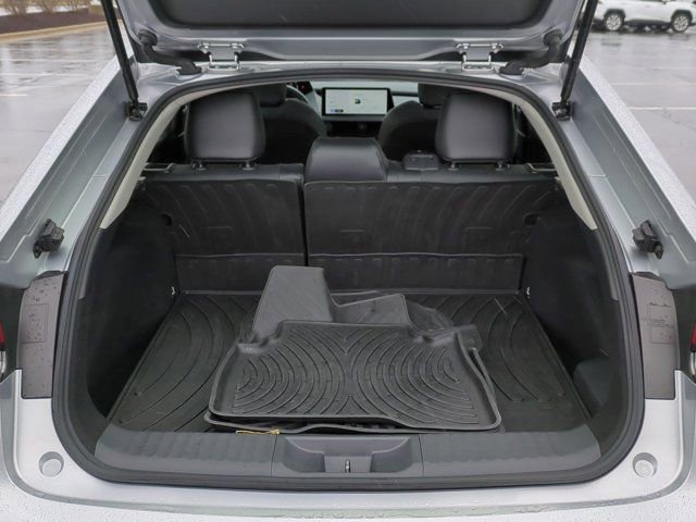 Used 2024 Toyota Prius XLE image 17