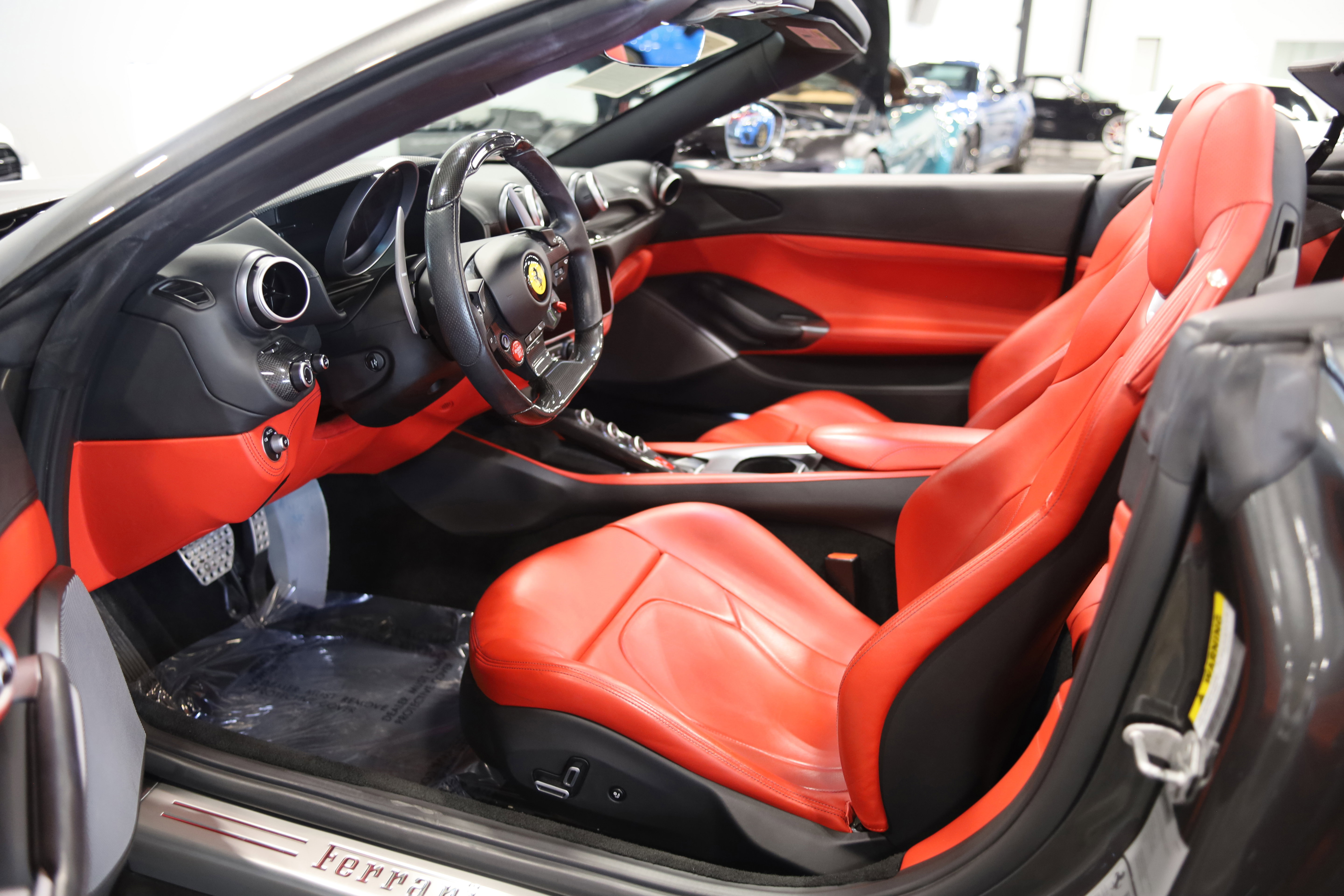 Used 2020 Ferrari Portofino RWD image 20
