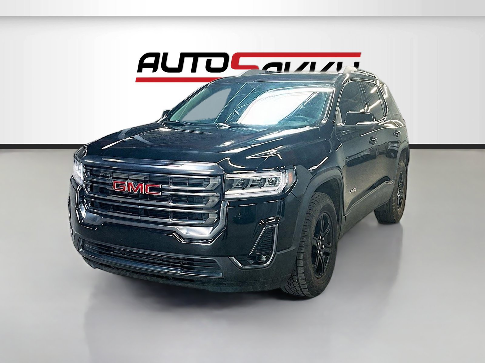 Used 2023 GMC Acadia AT4 w/ Trailering Package AWD/4WD image 3