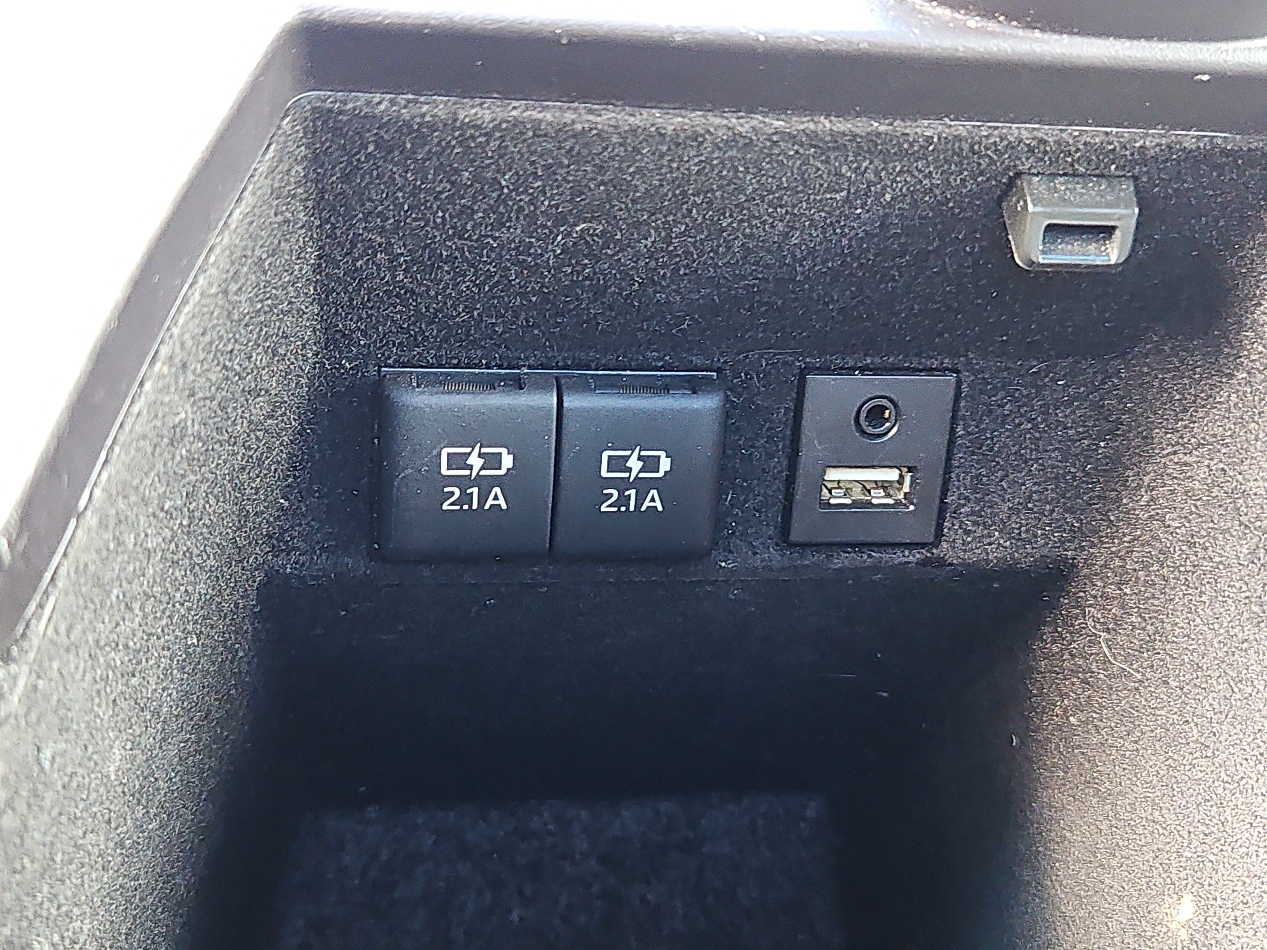 Used 2020 Toyota Avalon Limited w/ Advanced Safety Package FWD image 12