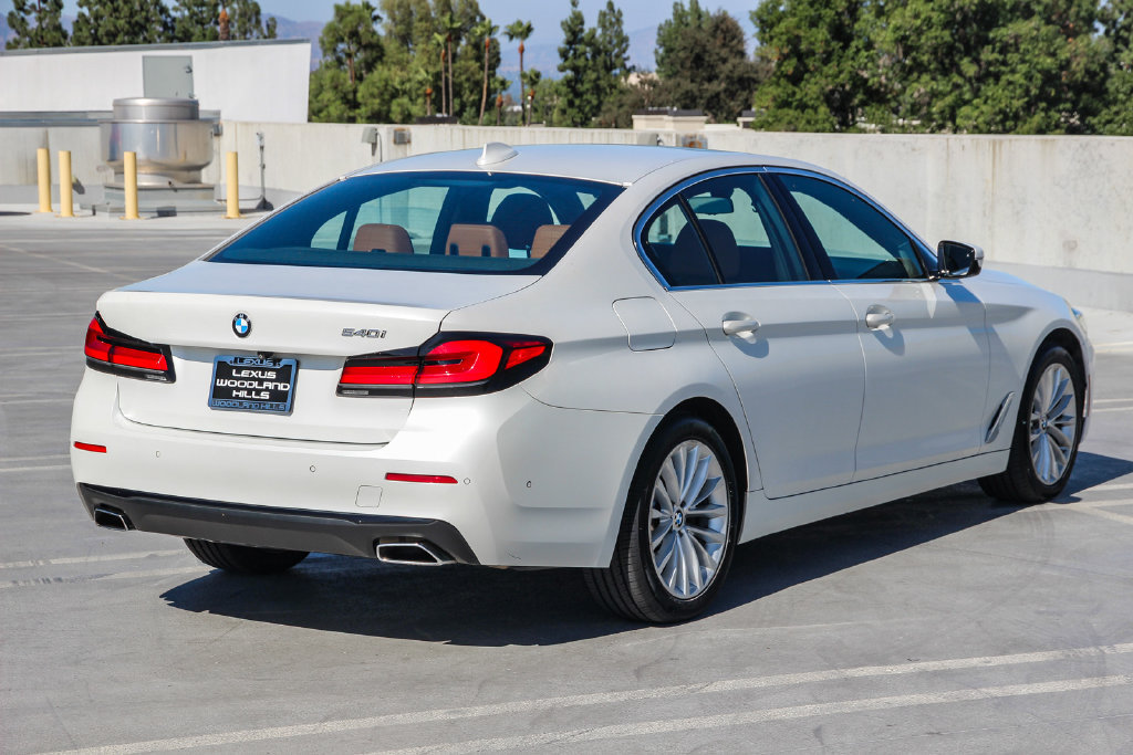 Used 2021 BMW 540i RWD image 4