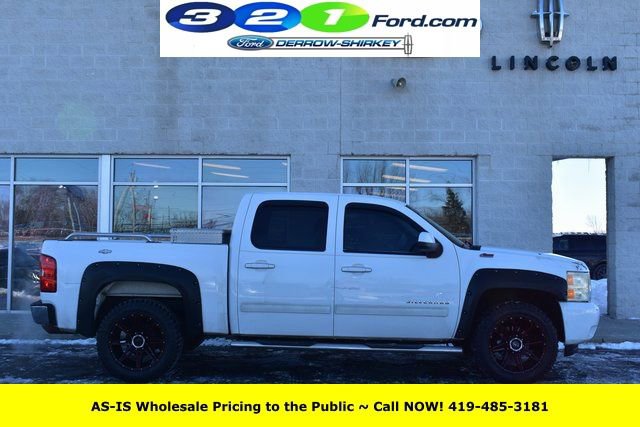 Used 2010 Chevrolet Silverado 1500 LTZ w/ Convenience Package image 3