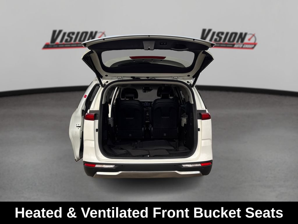 Used 2023 Kia Carnival SX Prestige FWD image 12