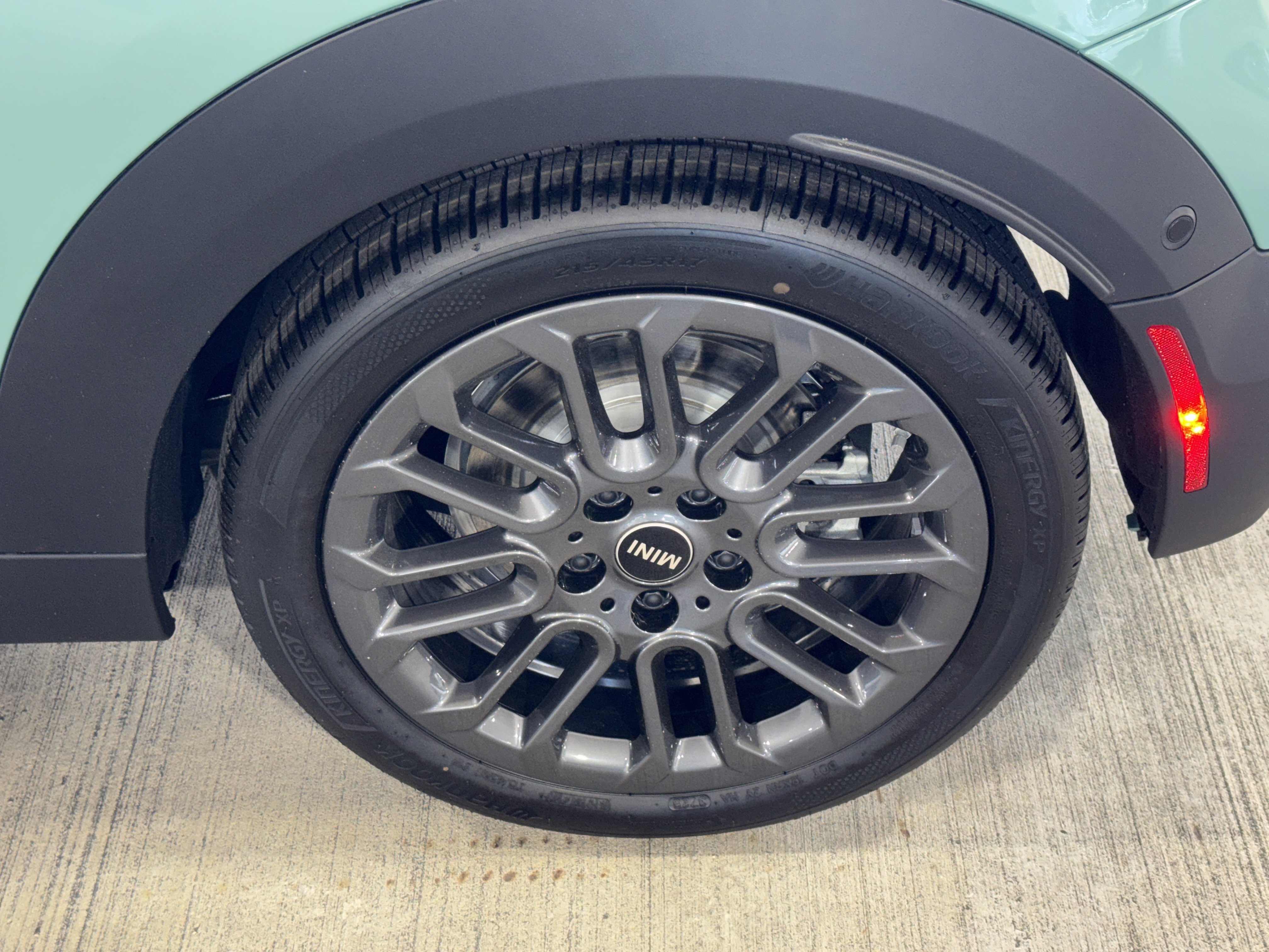 New 2026 MINI Cooper S image 25