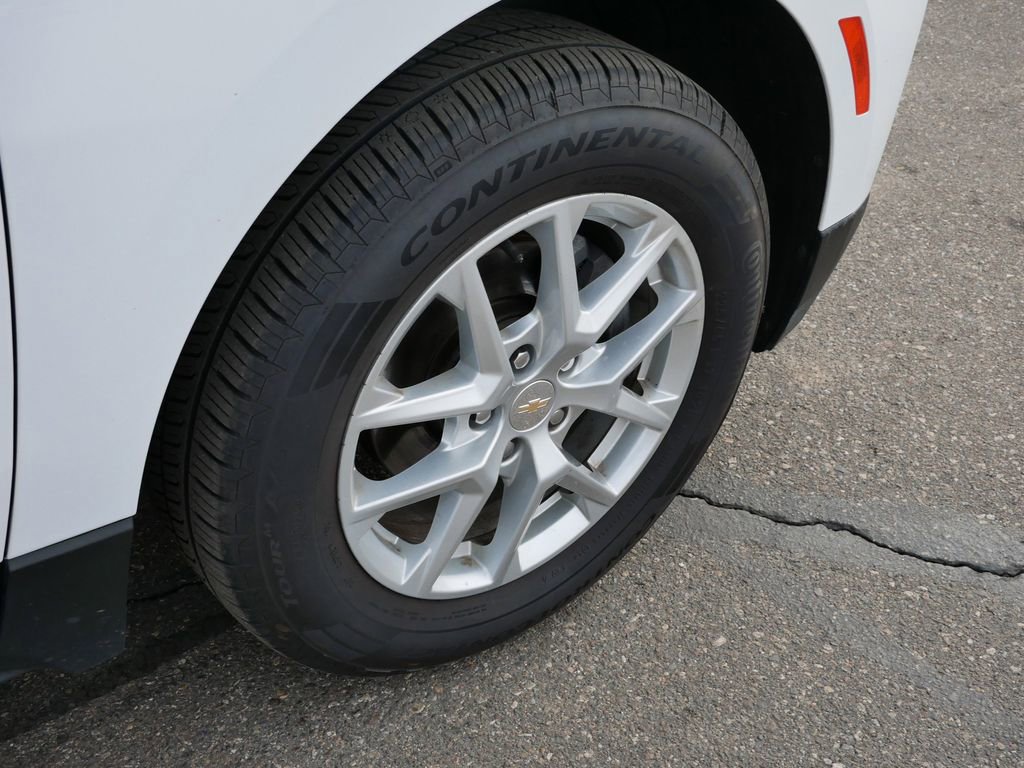 Used 2023 Chevrolet Equinox LS w/ LS Convenience Package image 9