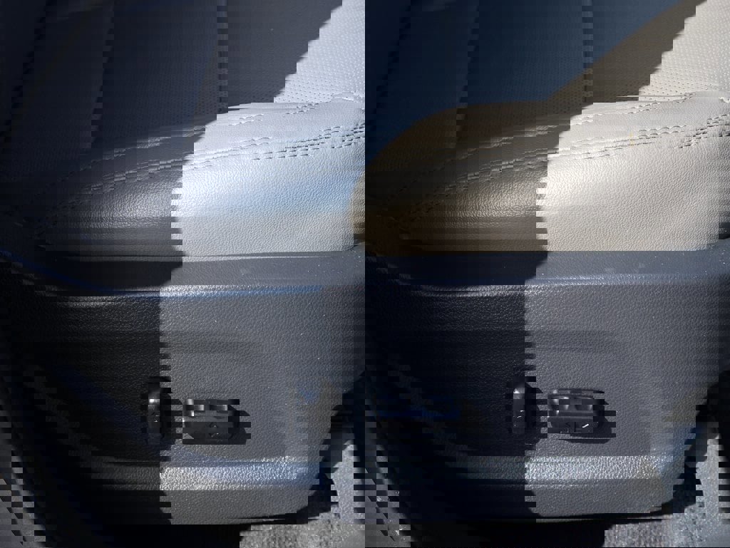 Used 2017 Hyundai Santa Fe Sport image 11