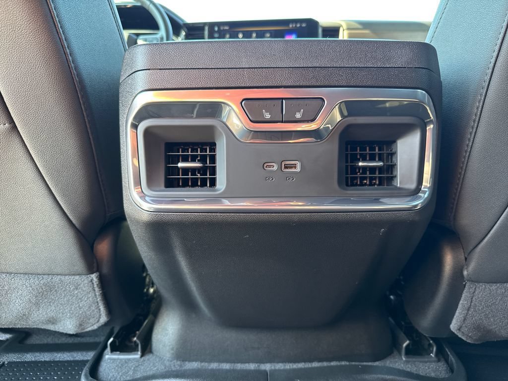 Certified 2026 Chevrolet Silverado 1500 High Country AWD/4WD image 43