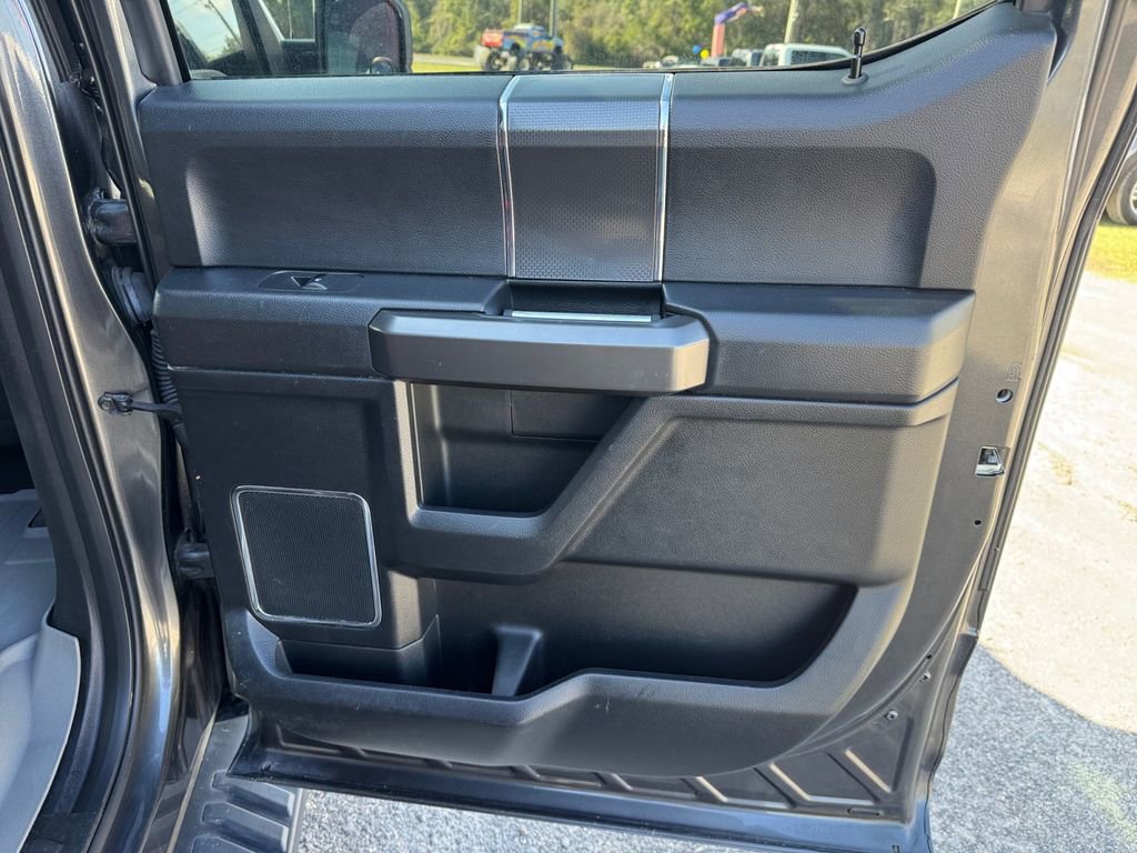 Used 2017 Ford F150 Lariat image 18