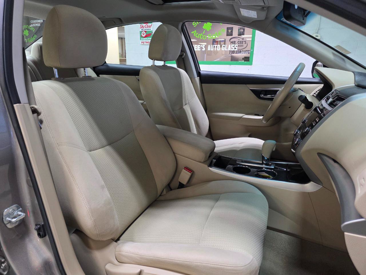 Used 2014 Nissan Altima 2.5 SV w/ Convenience Package FWD image 24