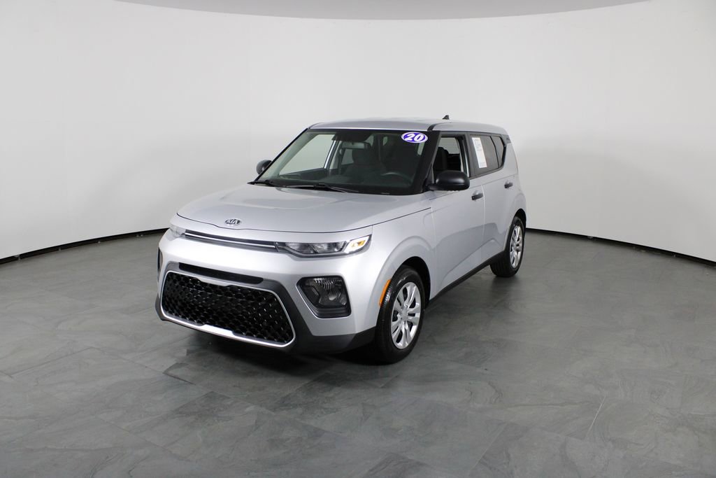 Used 2020 Kia Soul LX image 2