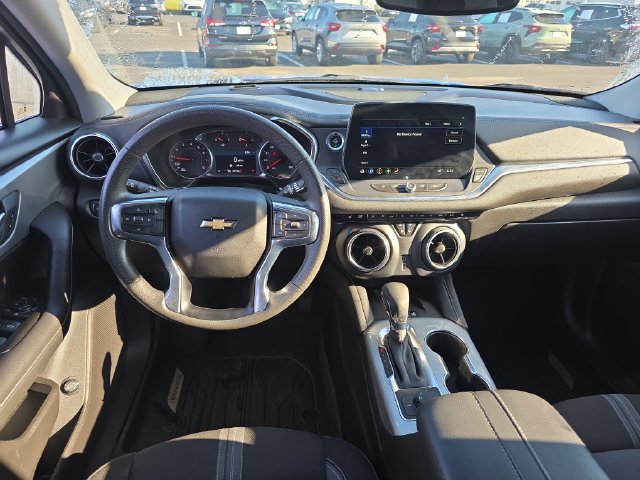 Certified 2024 Chevrolet Blazer LT w/ Convenience Package FWD image 22