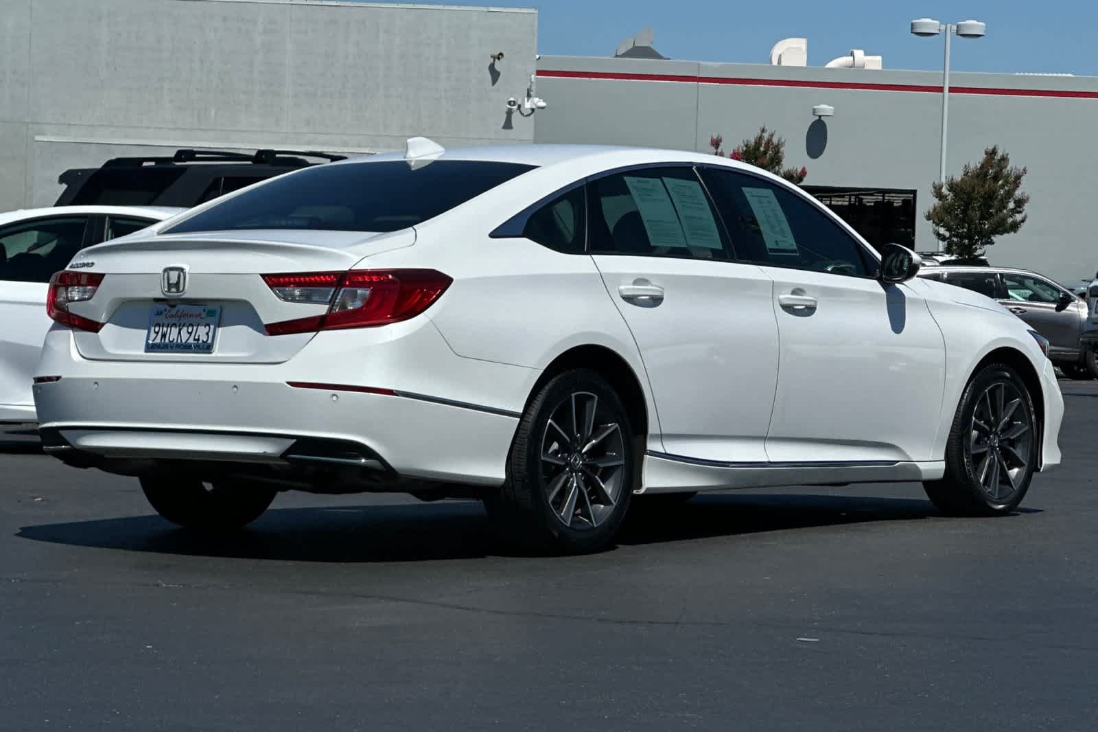 Used 2021 Honda Accord EX-L image 2