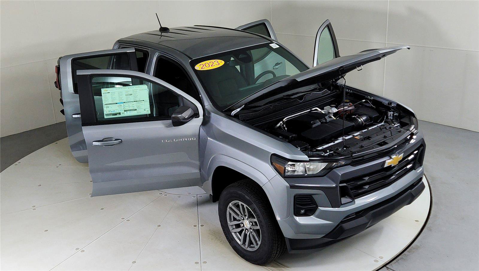 Used 2023 Chevrolet Colorado LT w/ LT Convenience Package II RWD image 25