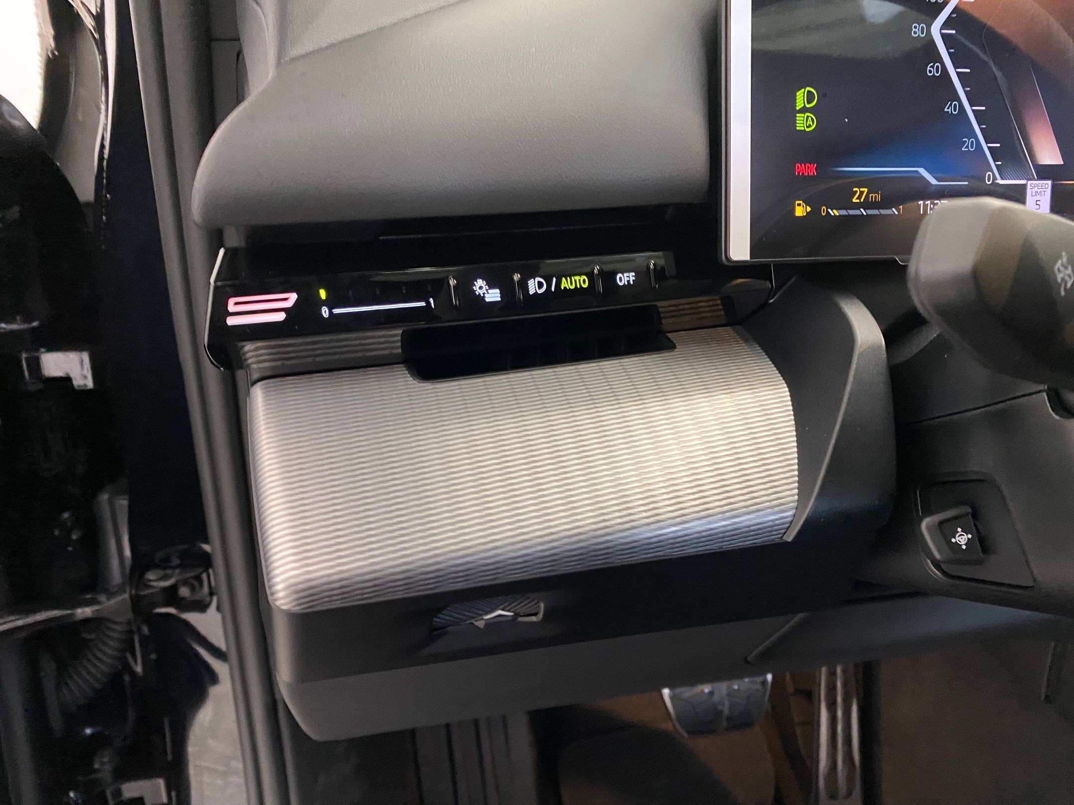 New 2026 BMW 530i xDrive w/ M Sport Package image 24