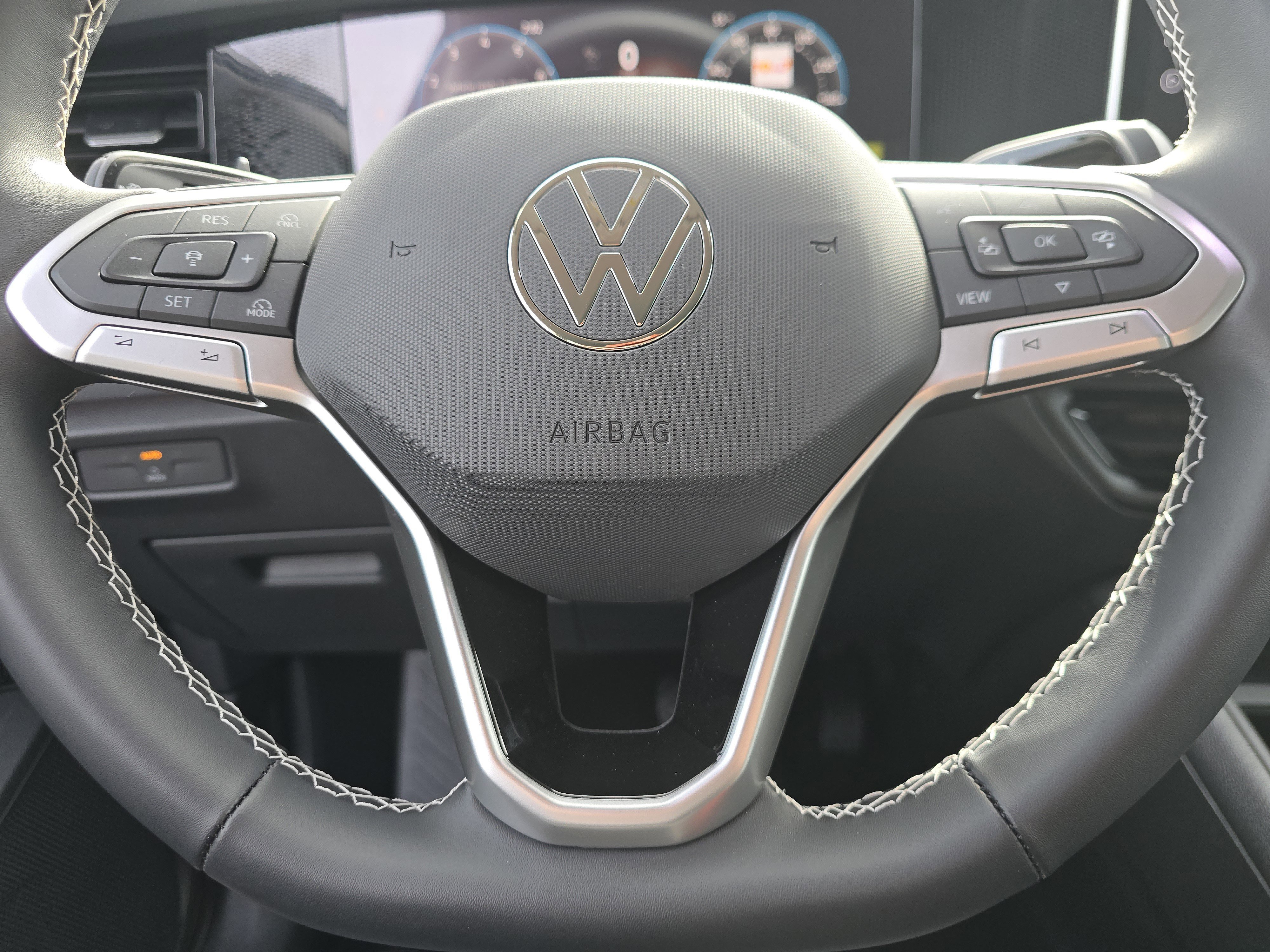 New 2026 Volkswagen Tiguan SE image 19